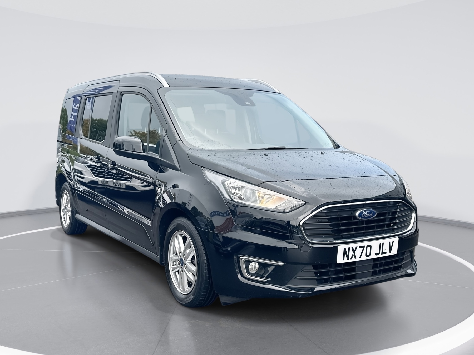 Main listing image - Ford Grand Tourneo Connect