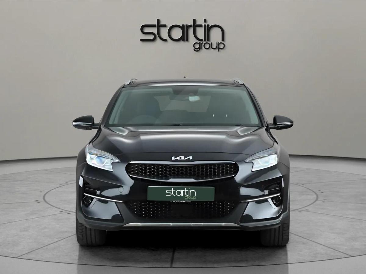 Main listing image - Kia XCeed