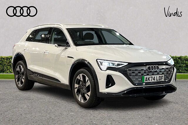 Main listing image - Audi Q8