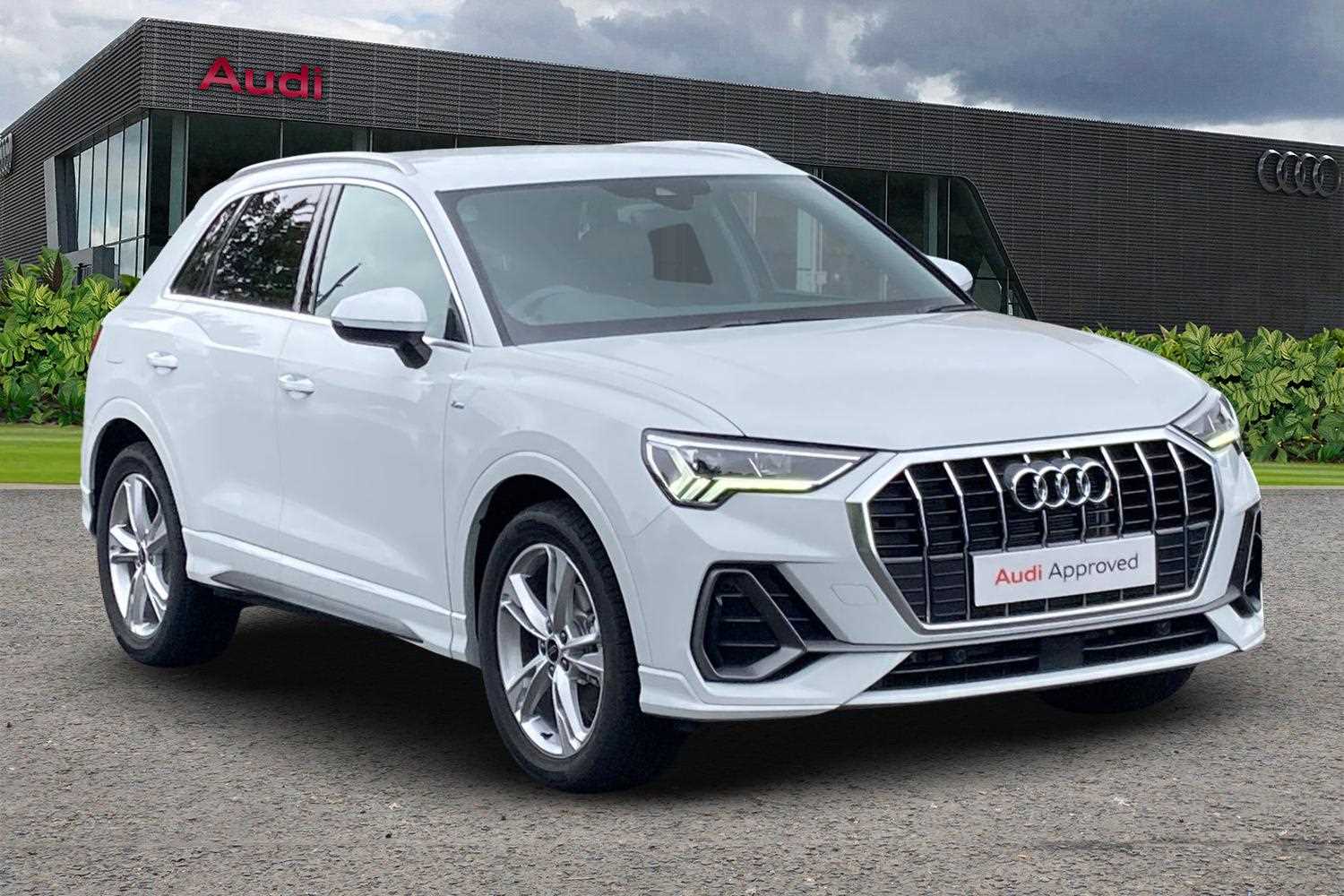 Main listing image - Audi Q3