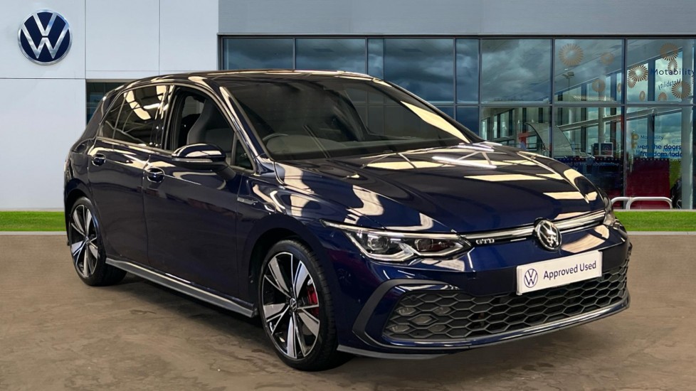 Main listing image - Volkswagen Golf