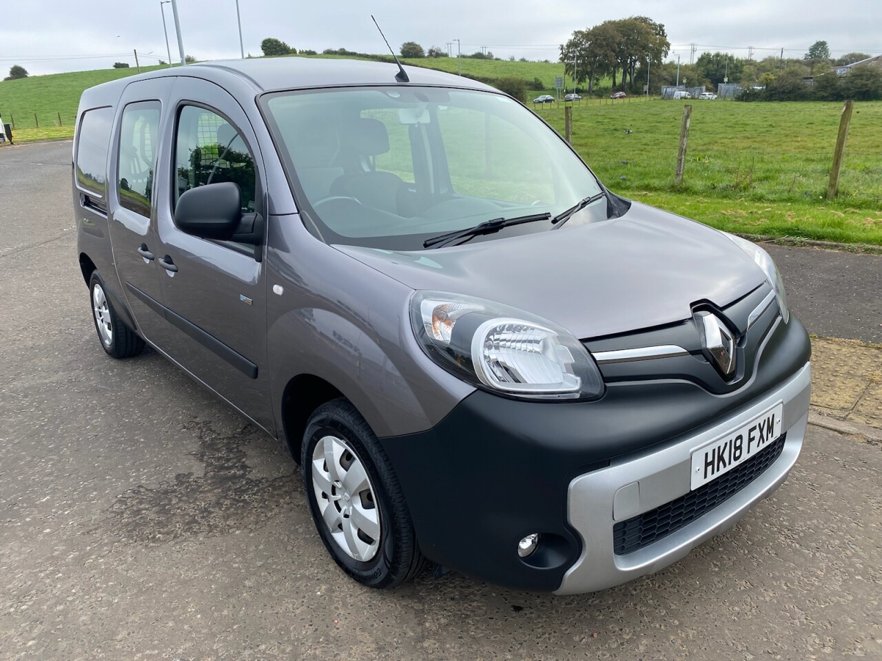 Main listing image - Renault Kangoo E-Tech