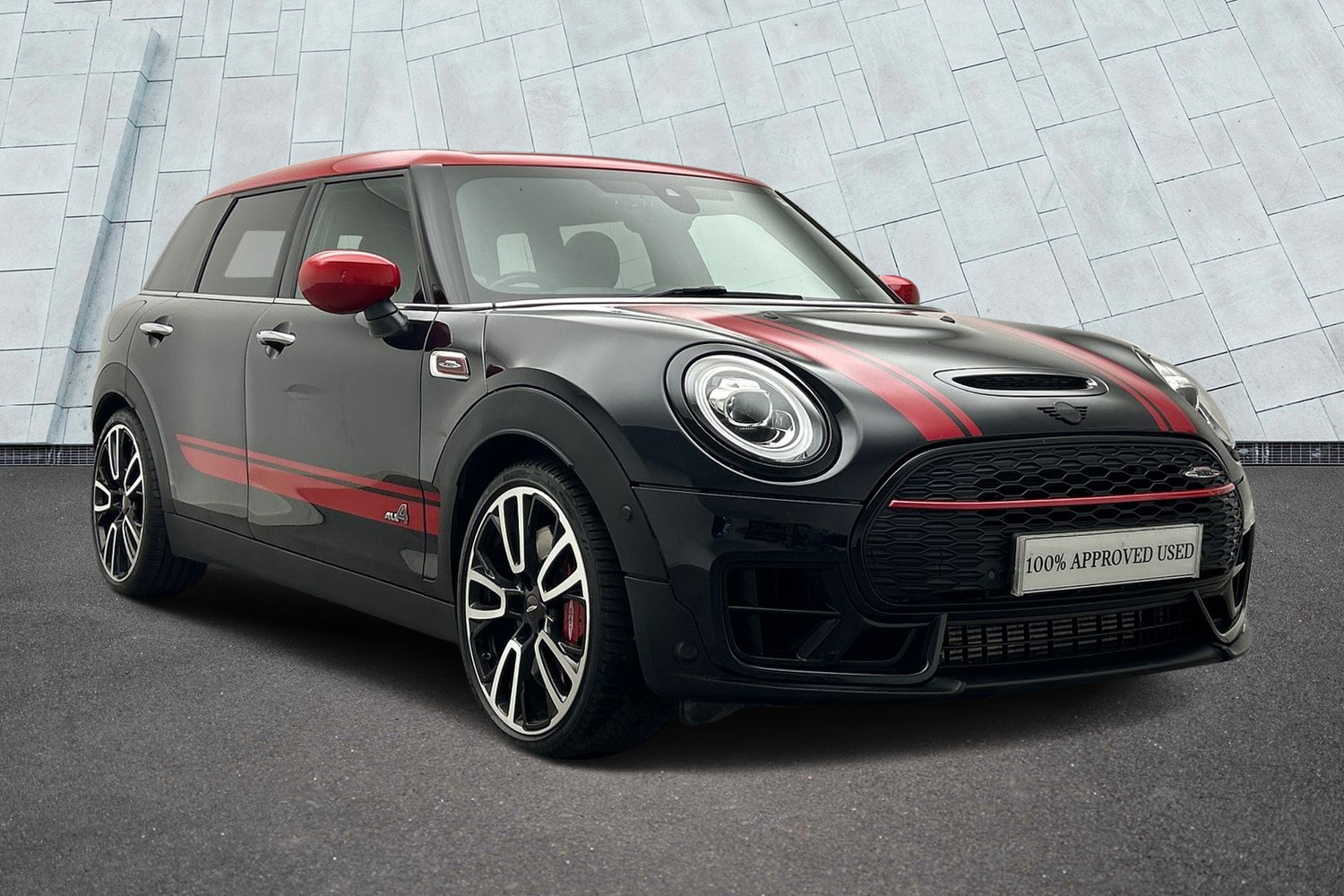 Main listing image - MINI Clubman