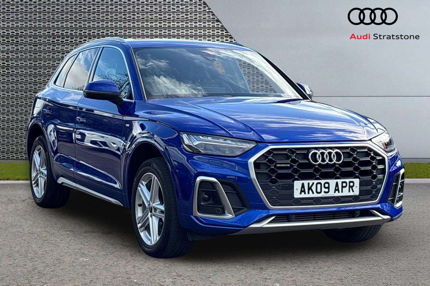Main listing image - Audi Q5