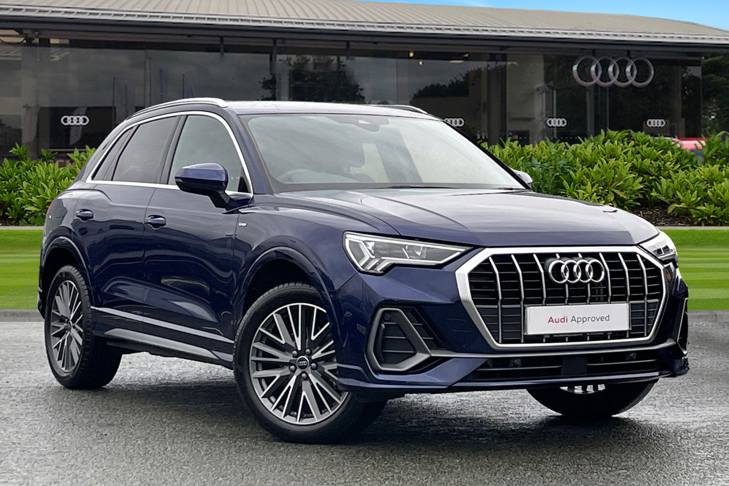 Main listing image - Audi Q3