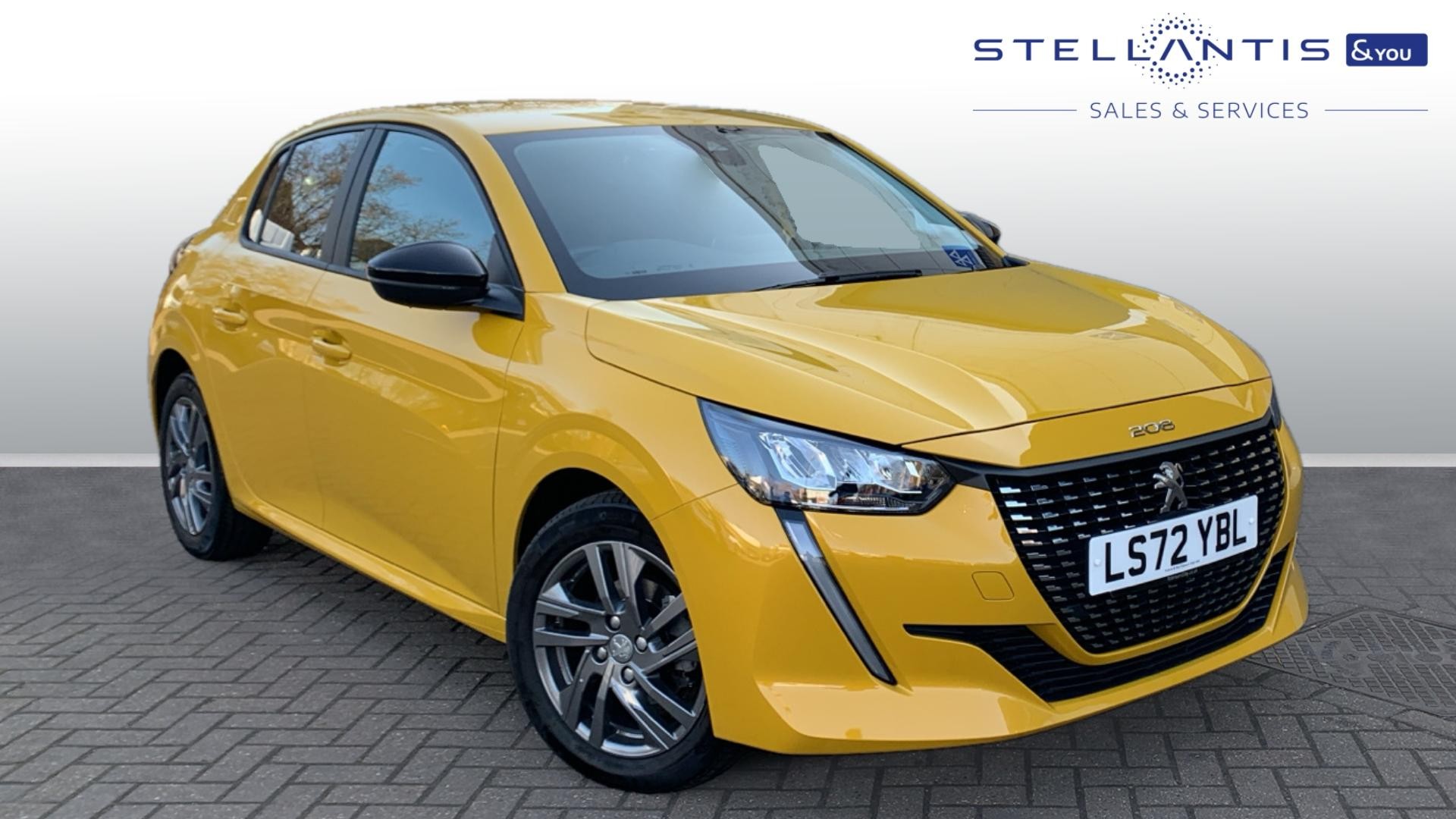 Main listing image - Peugeot 208