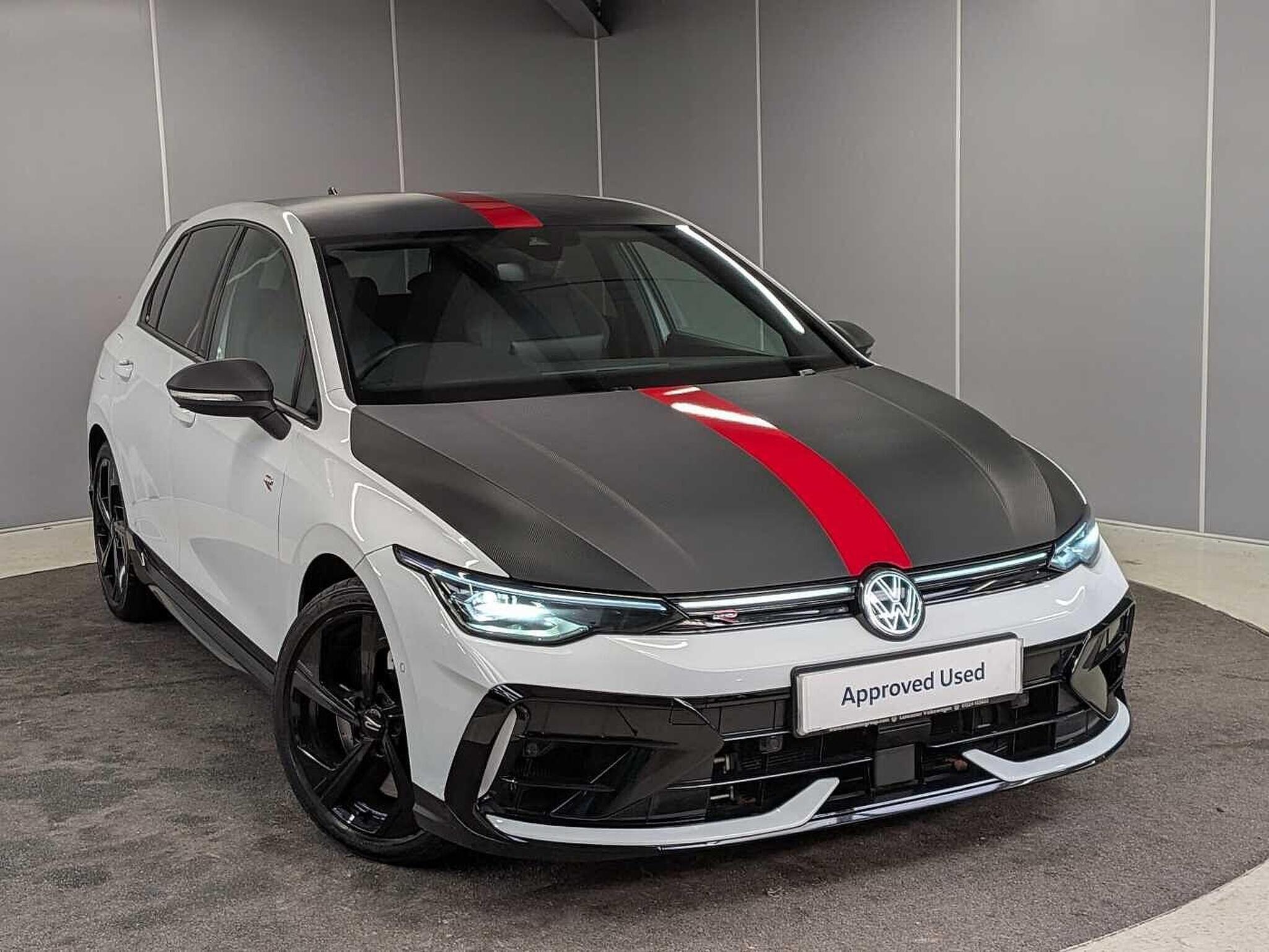 Main listing image - Volkswagen Golf R