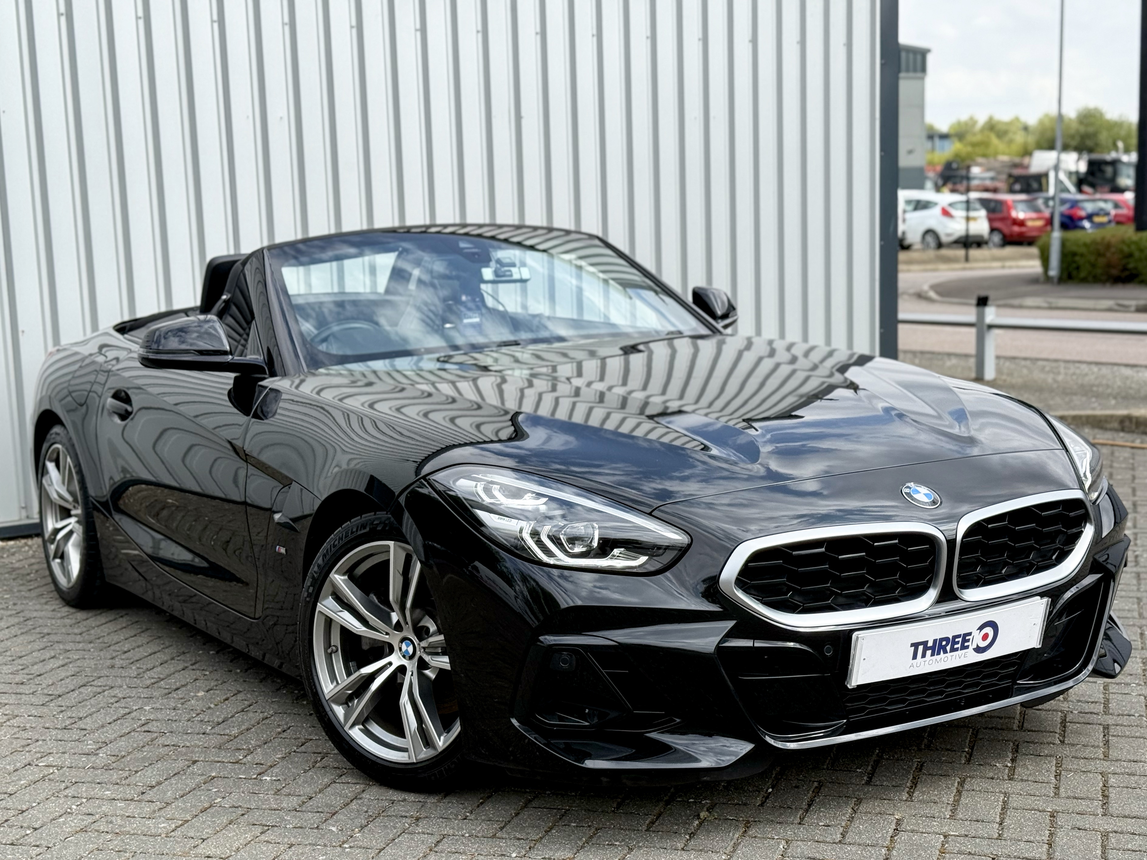 Main listing image - BMW Z4
