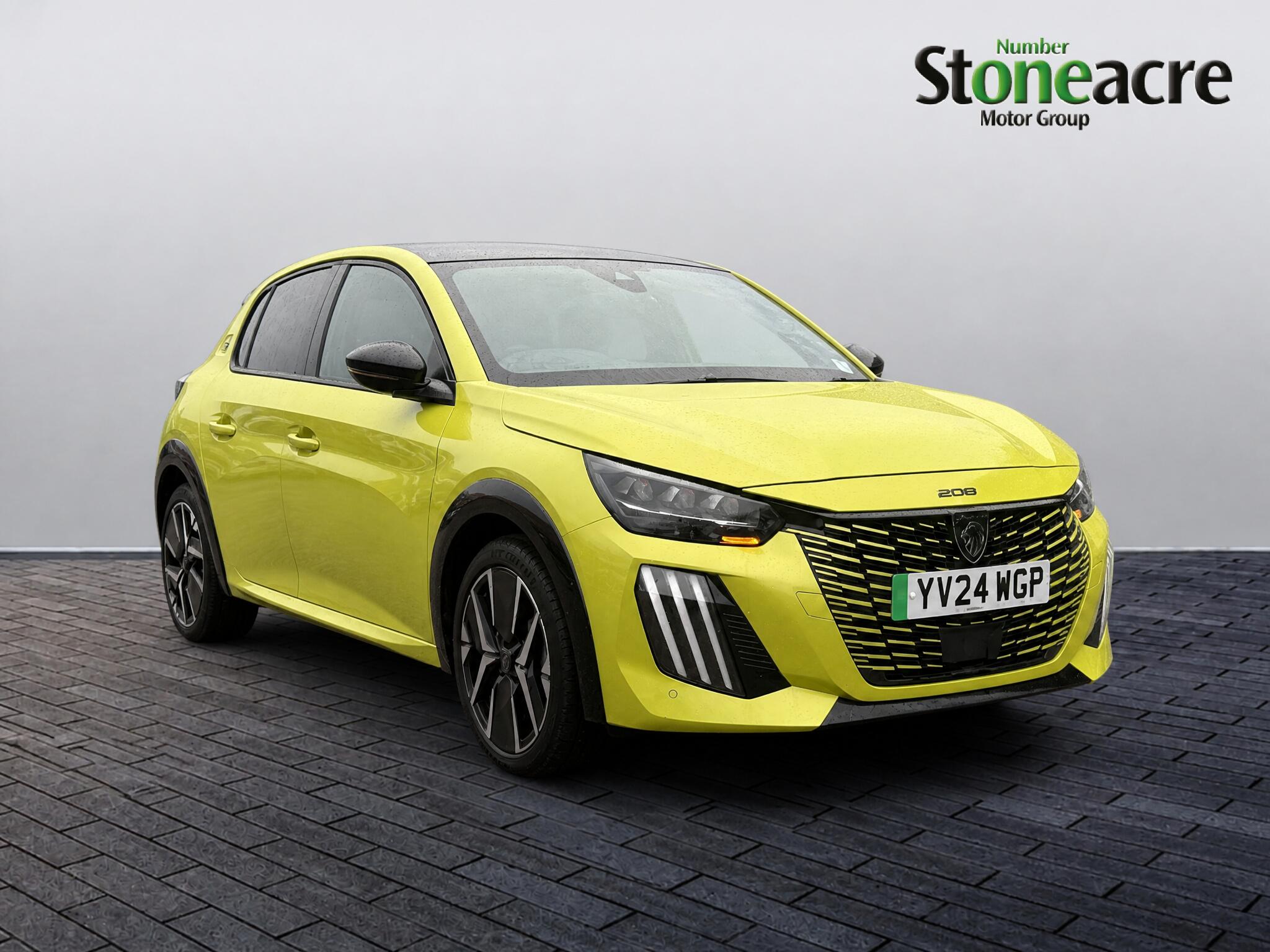 Main listing image - Peugeot 208
