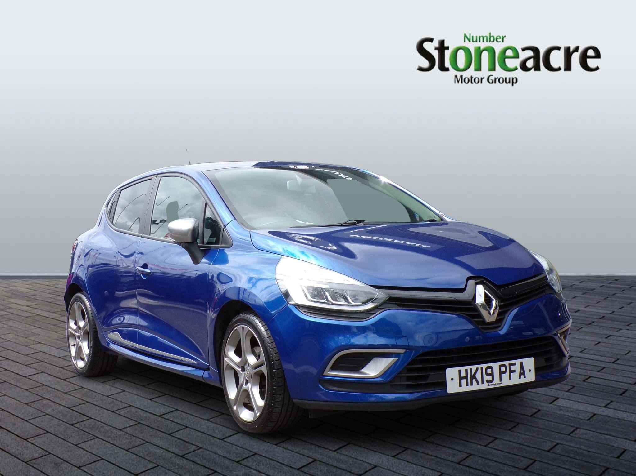 Main listing image - Renault Clio