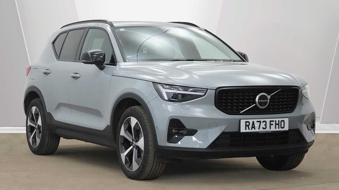 Main listing image - Volvo XC40