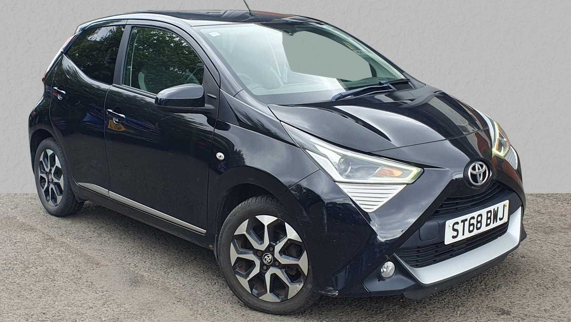 Main listing image - Toyota Aygo