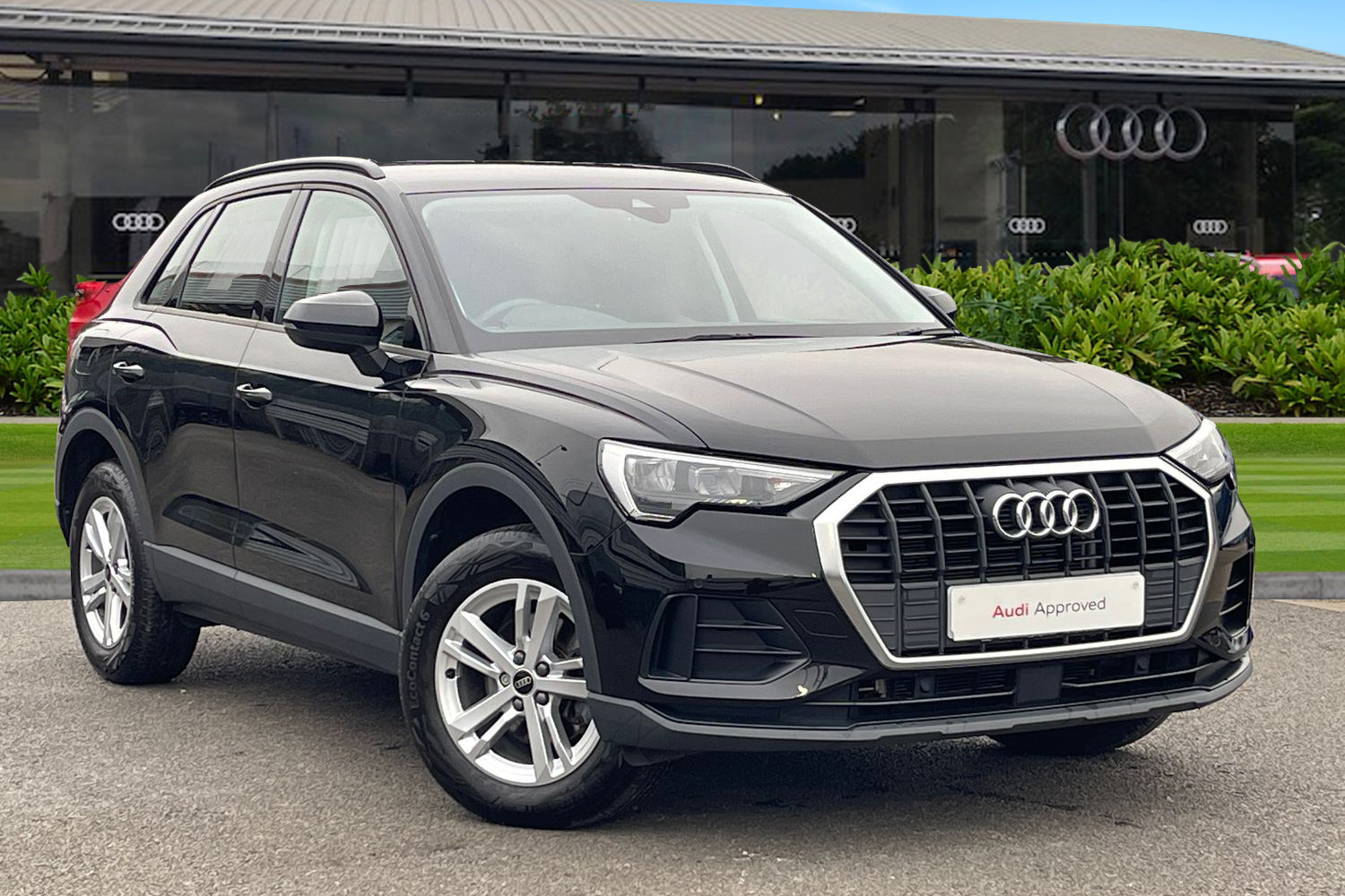 Main listing image - Audi Q3