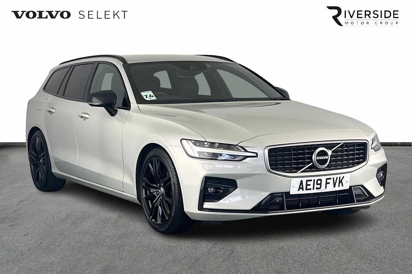 Main listing image - Volvo V60