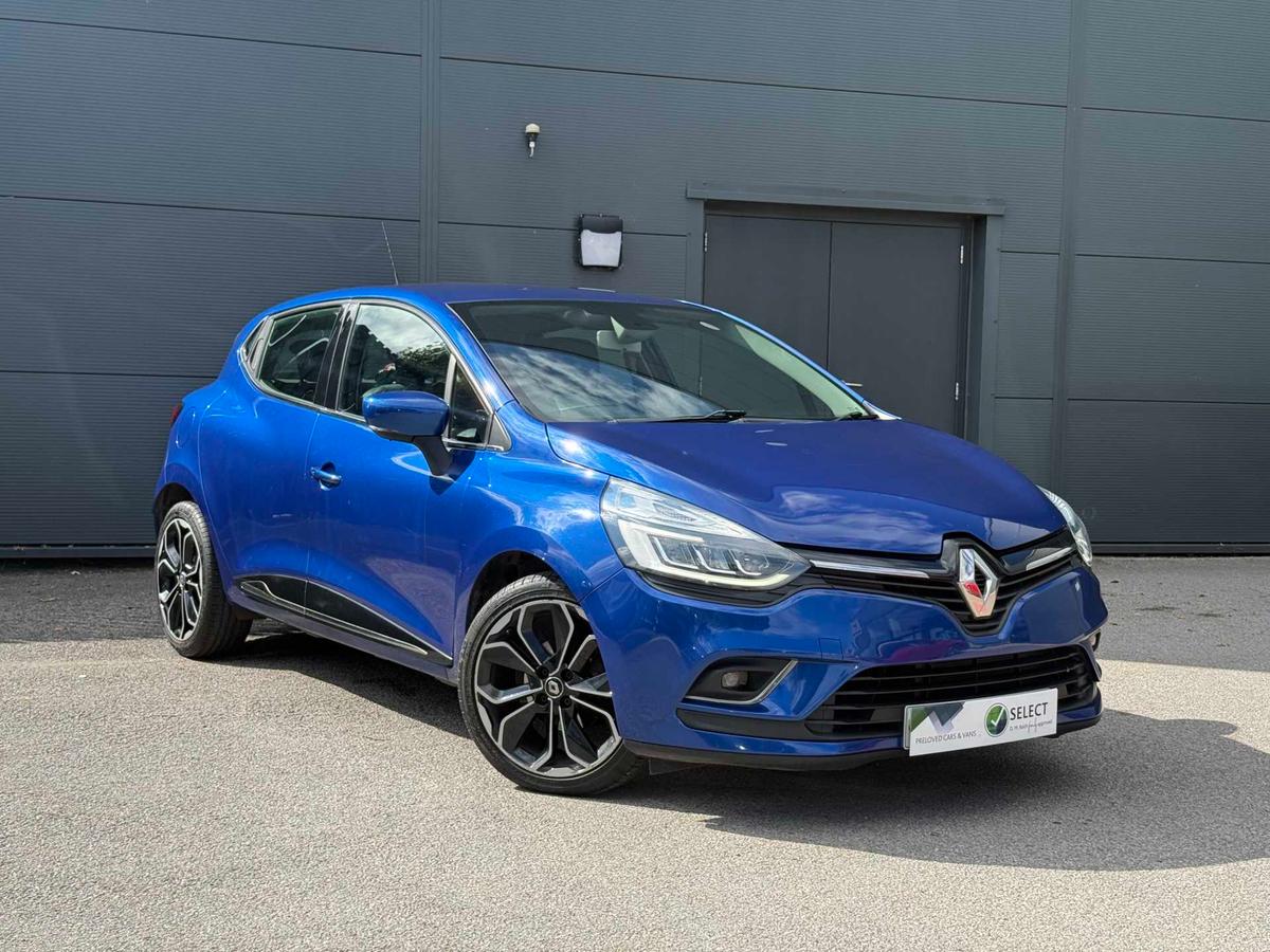 Main listing image - Renault Clio