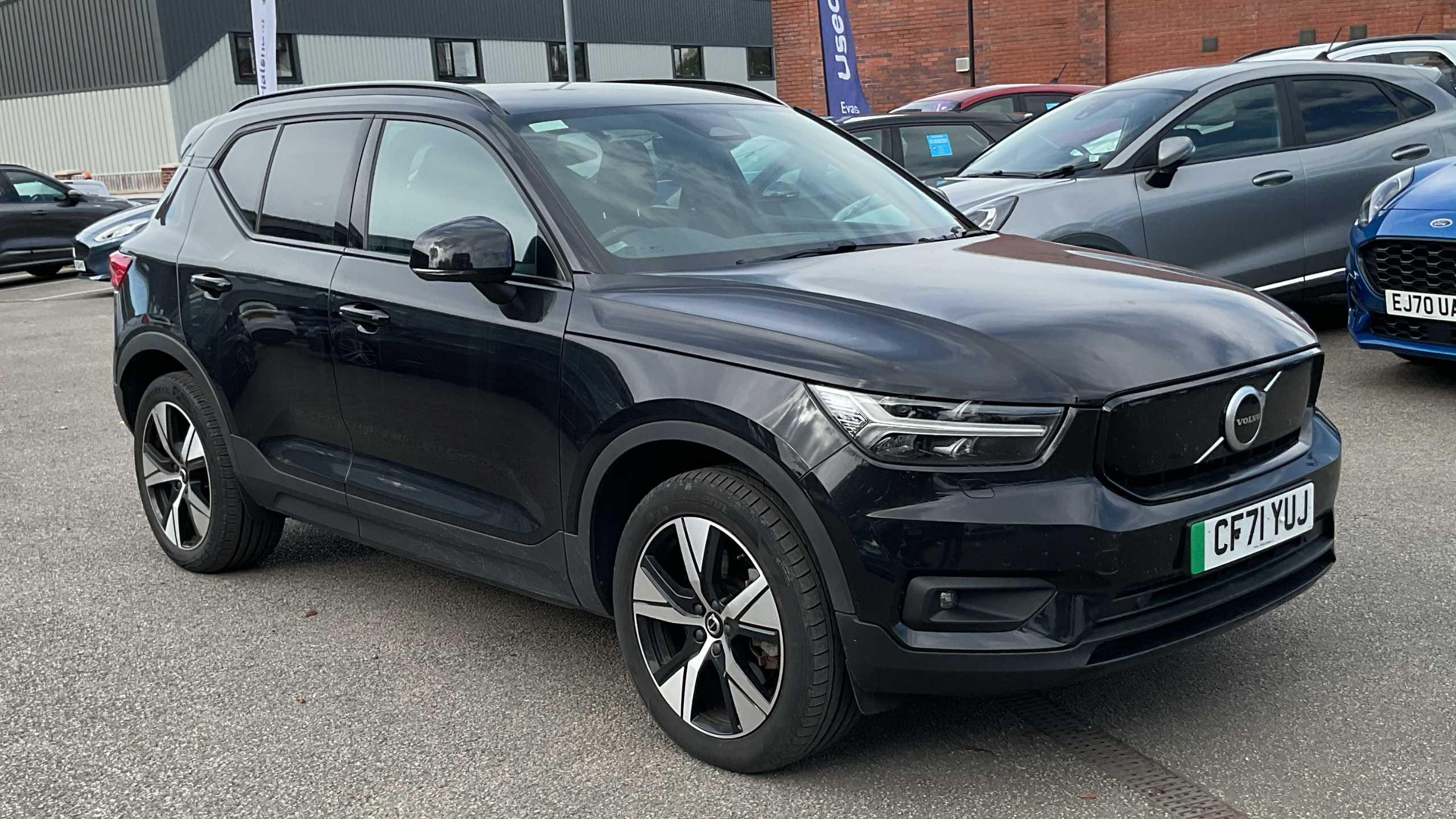 Main listing image - Volvo XC40 Recharge