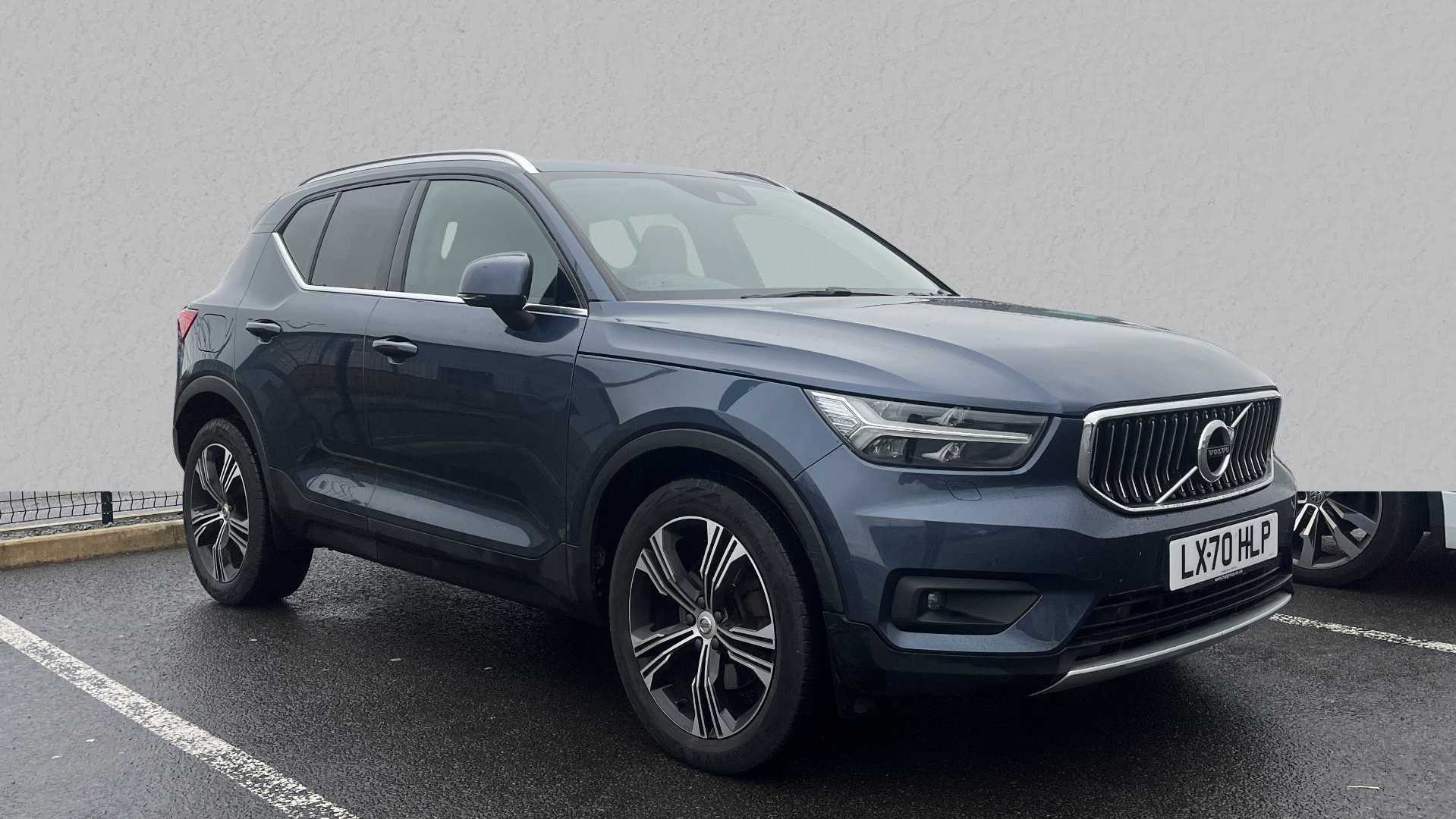 Main listing image - Volvo XC40