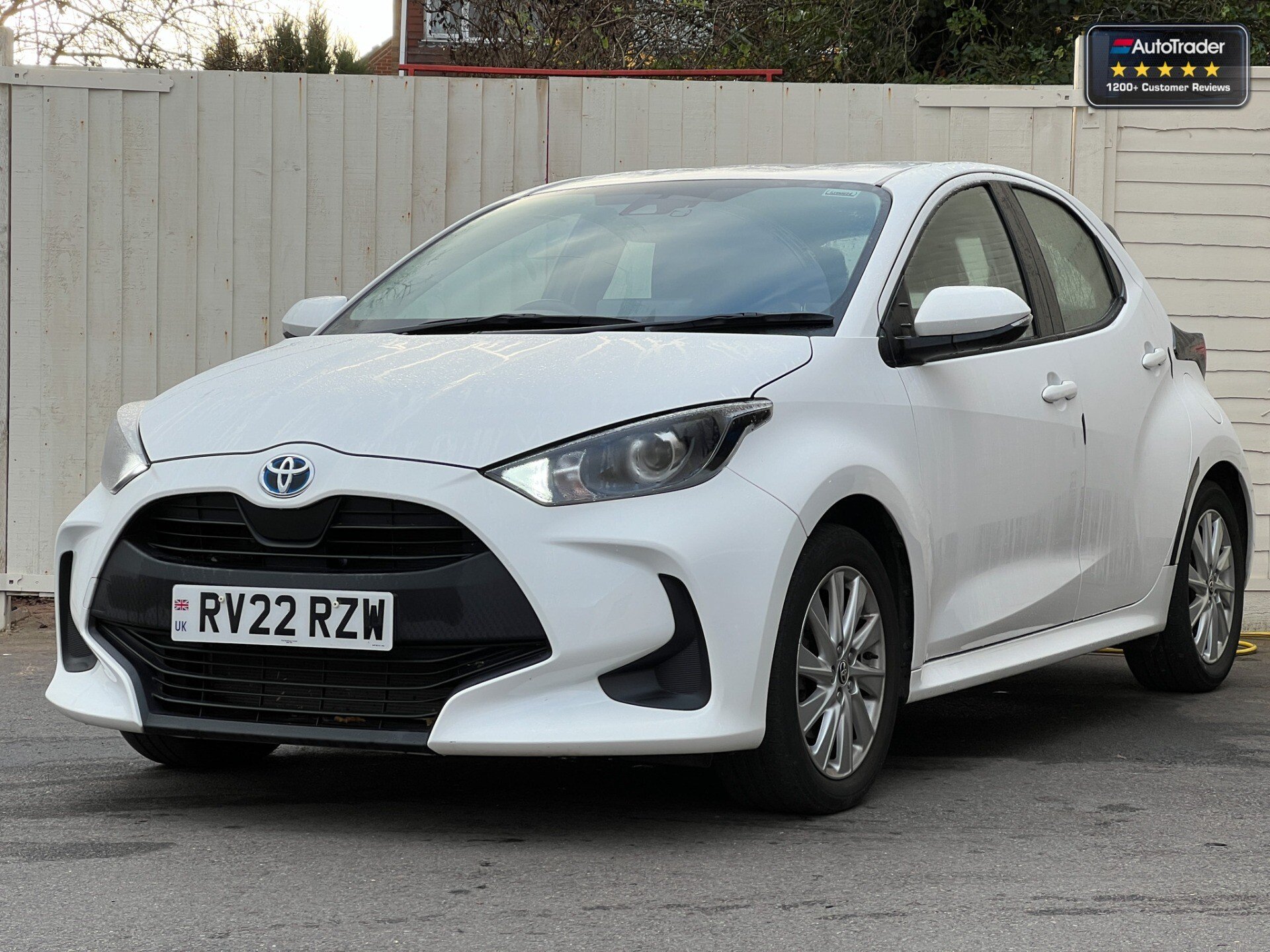 Main listing image - Toyota Yaris