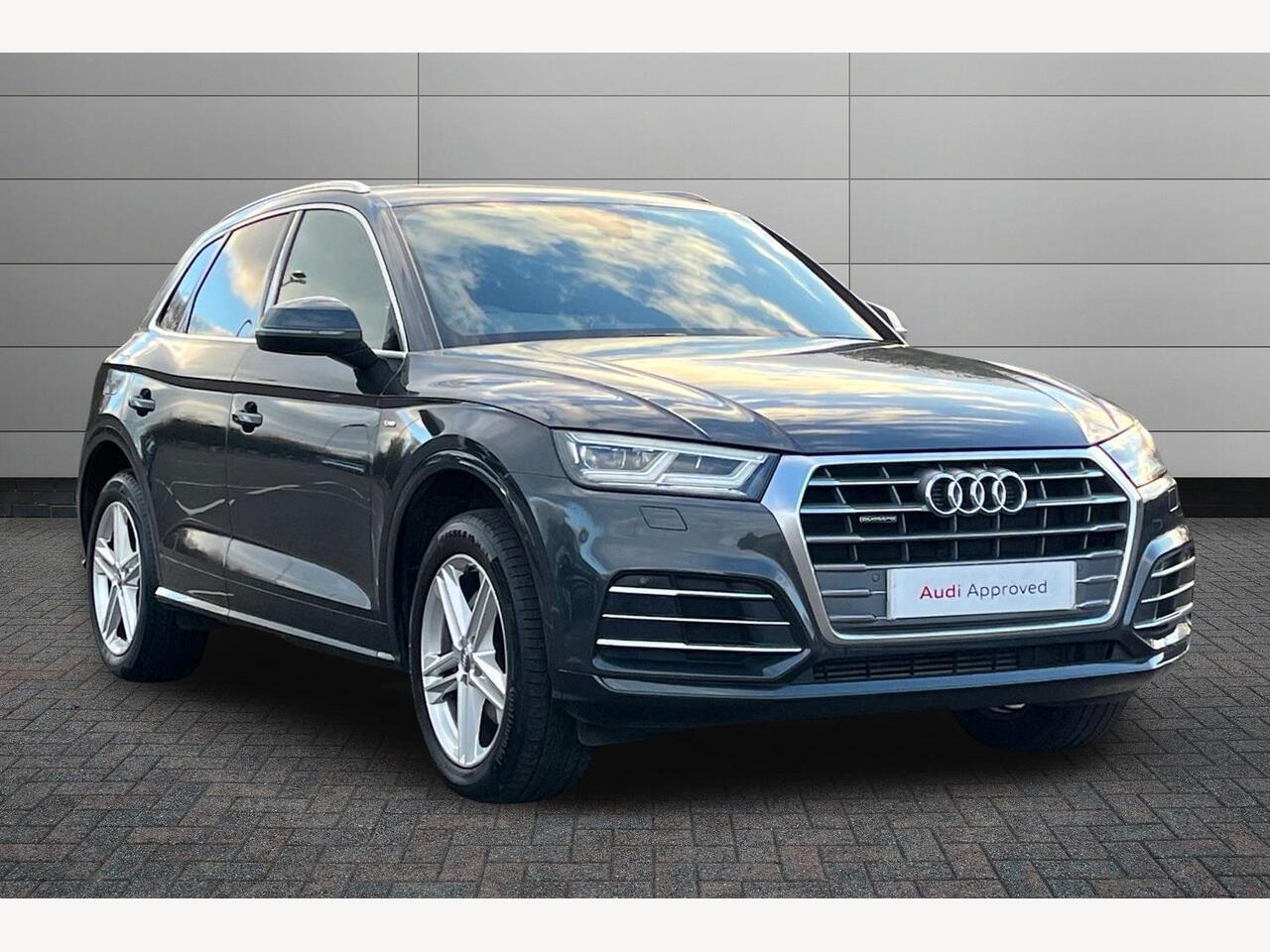 Main listing image - Audi Q5