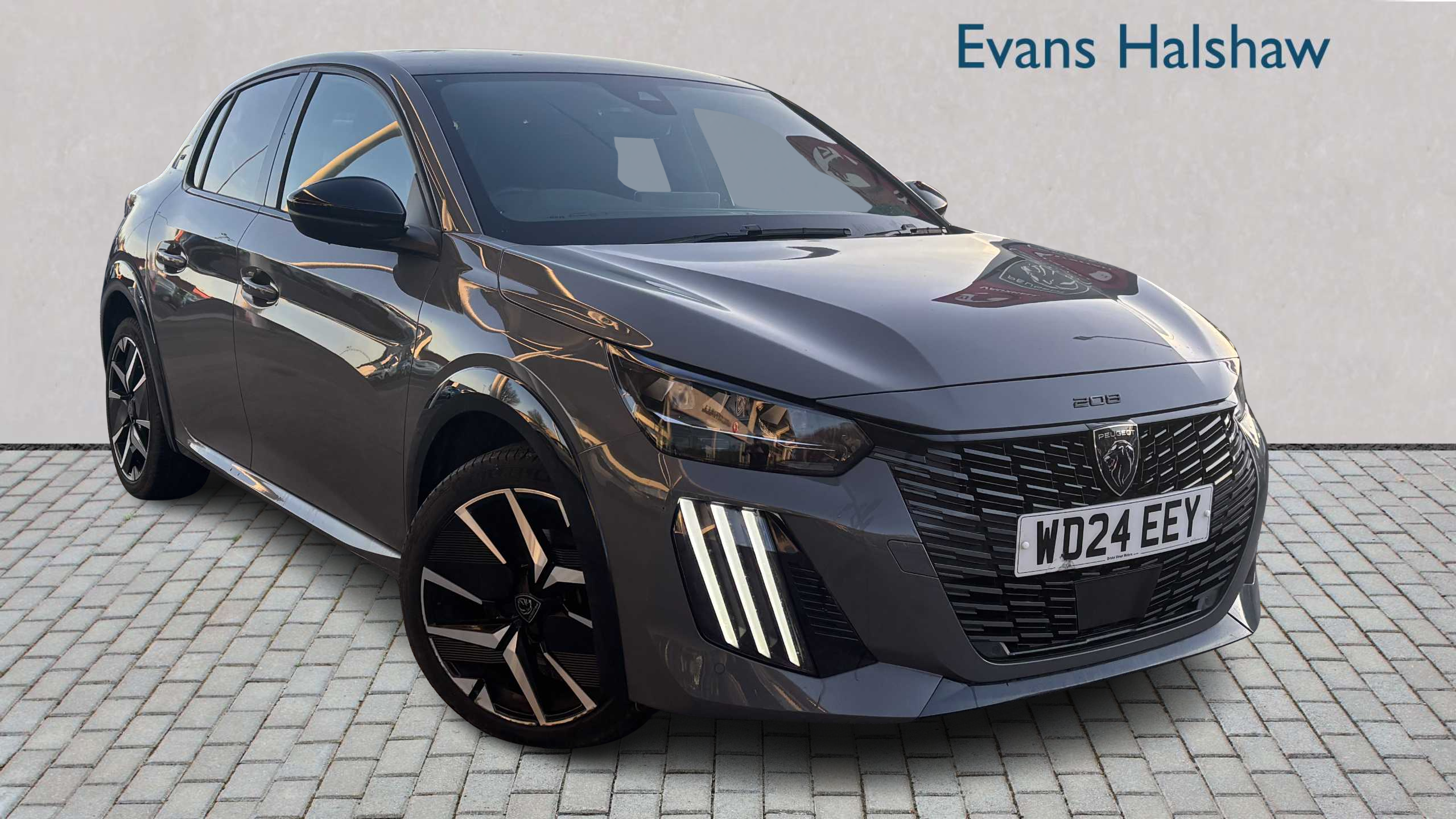 Main listing image - Peugeot 208