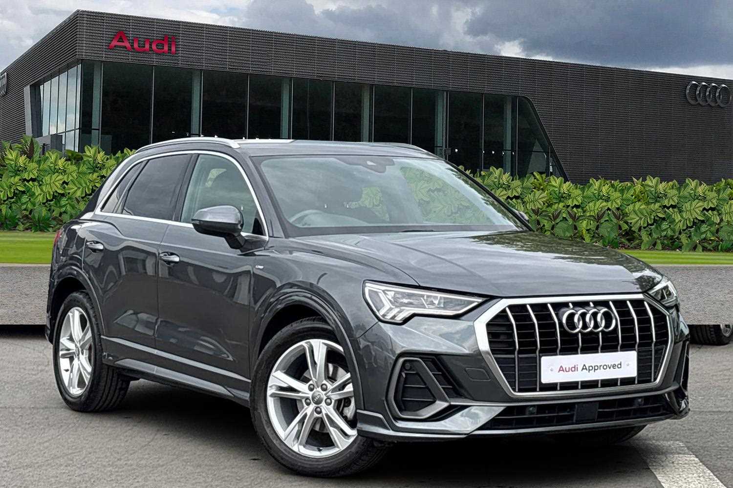 Main listing image - Audi Q3