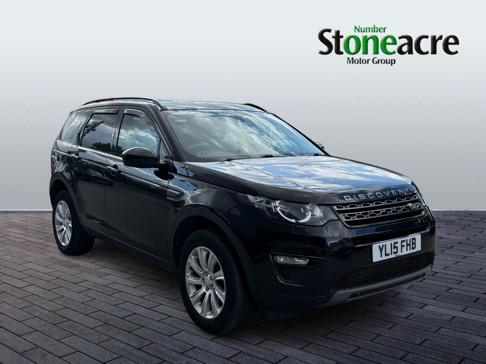 Main listing image - Land Rover Discovery Sport