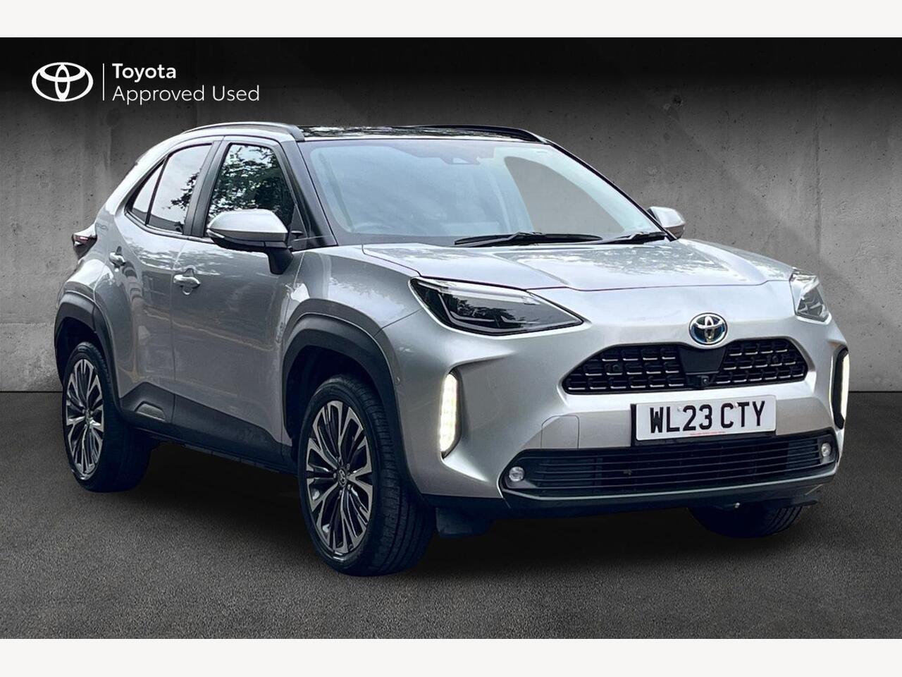 Main listing image - Toyota Yaris Cross