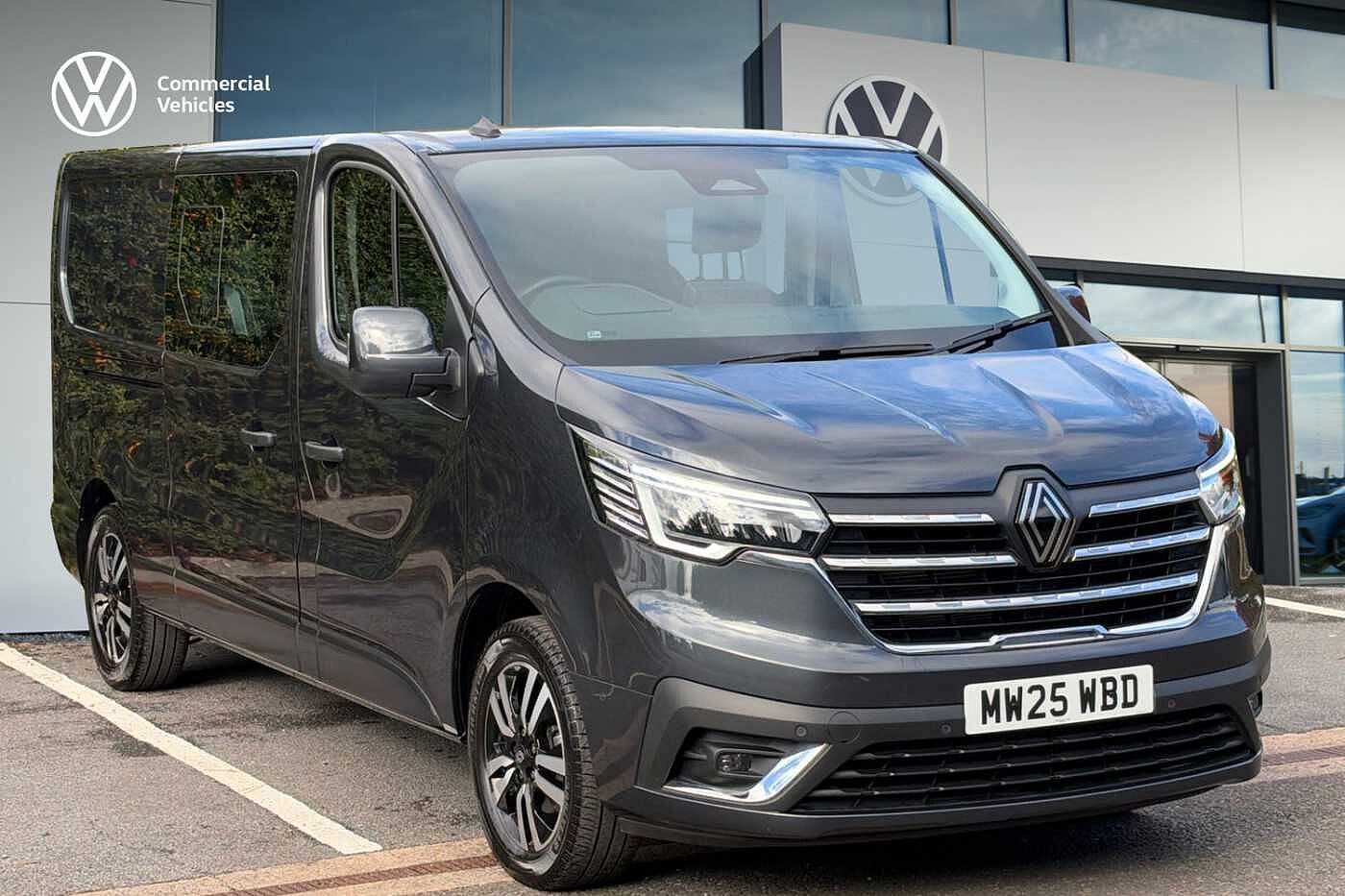 Main listing image - Renault Trafic