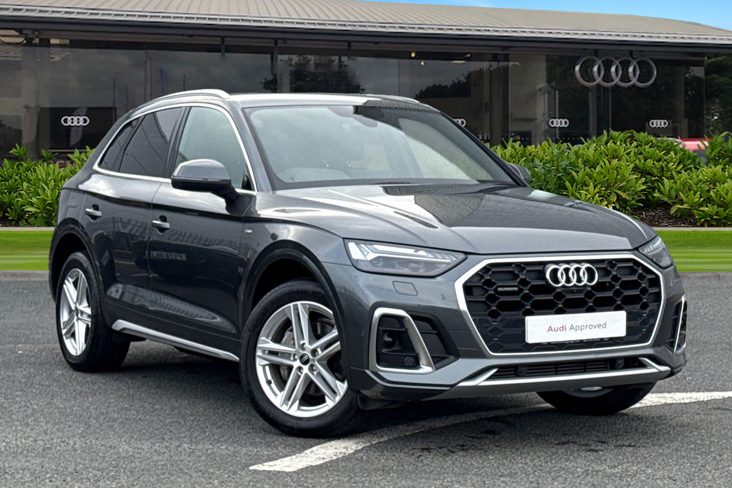 Main listing image - Audi Q5