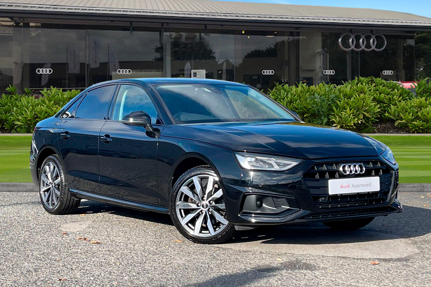 Main listing image - Audi A4