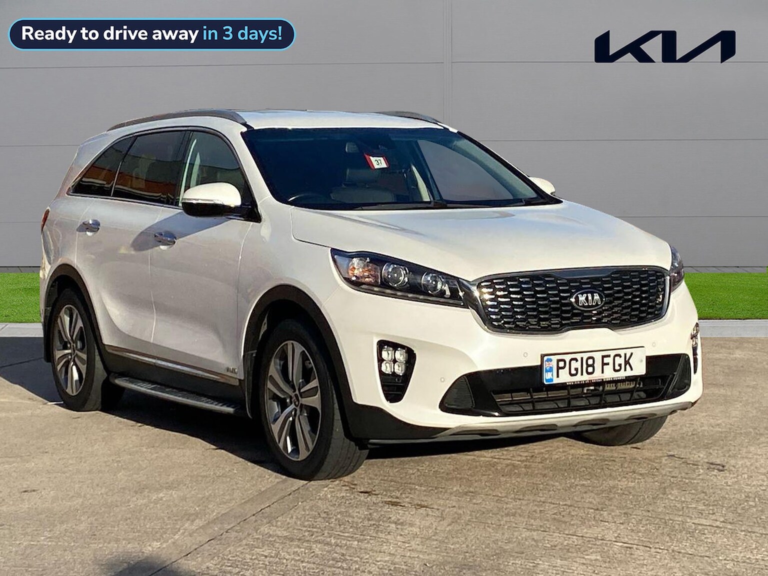 Main listing image - Kia Sorento