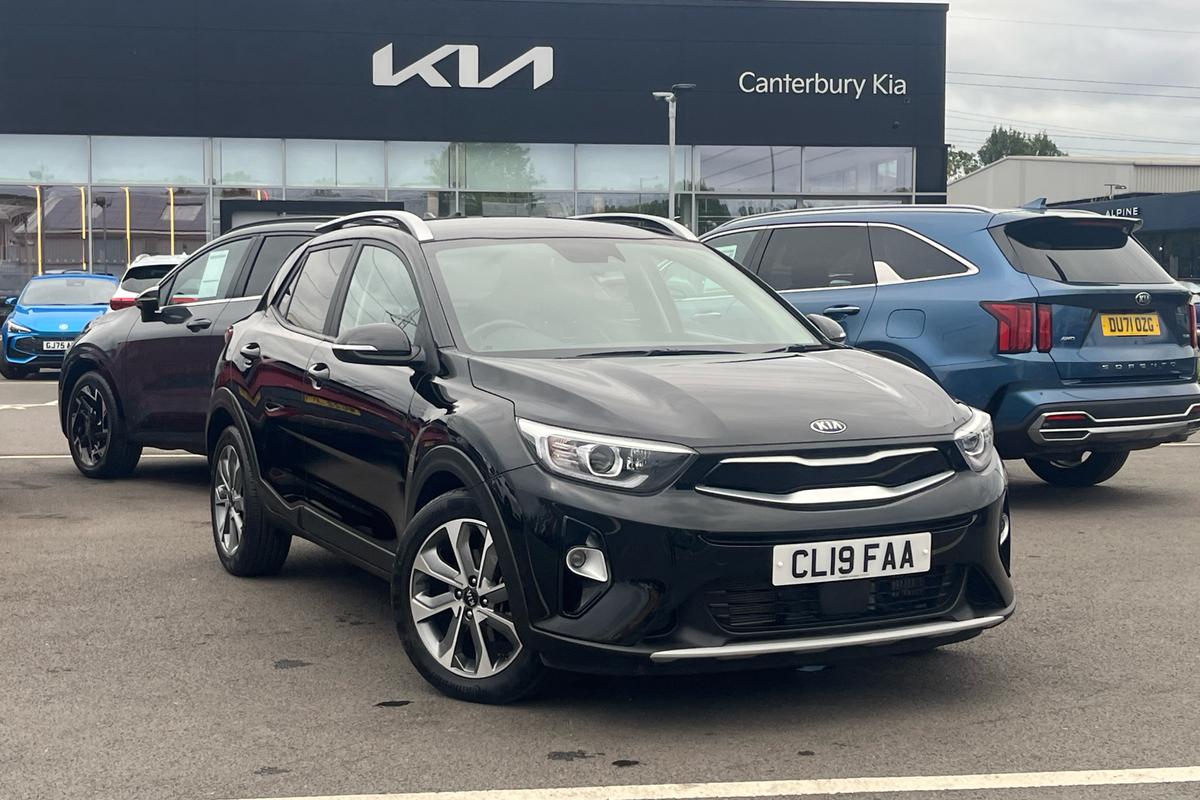 Main listing image - Kia Stonic