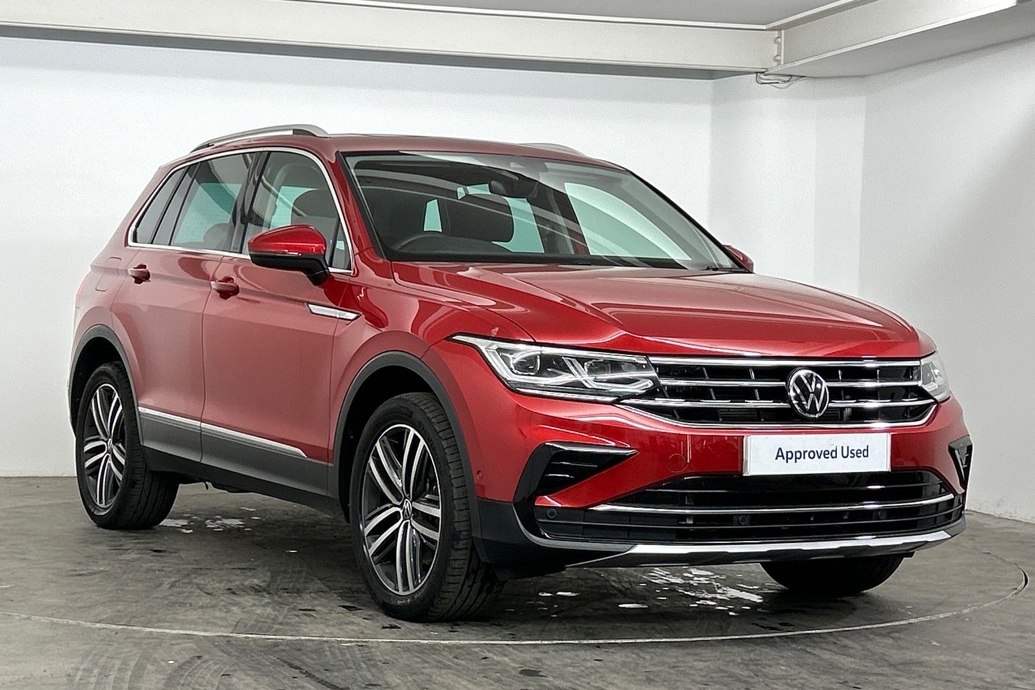 Main listing image - Volkswagen Tiguan