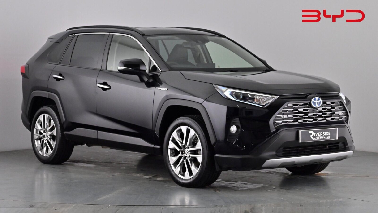 Main listing image - Toyota RAV4