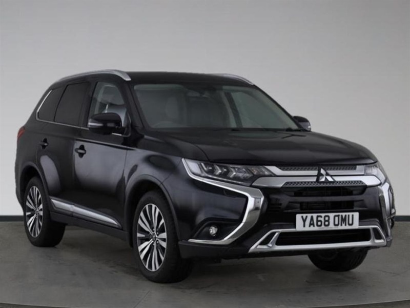 Main listing image - Mitsubishi Outlander