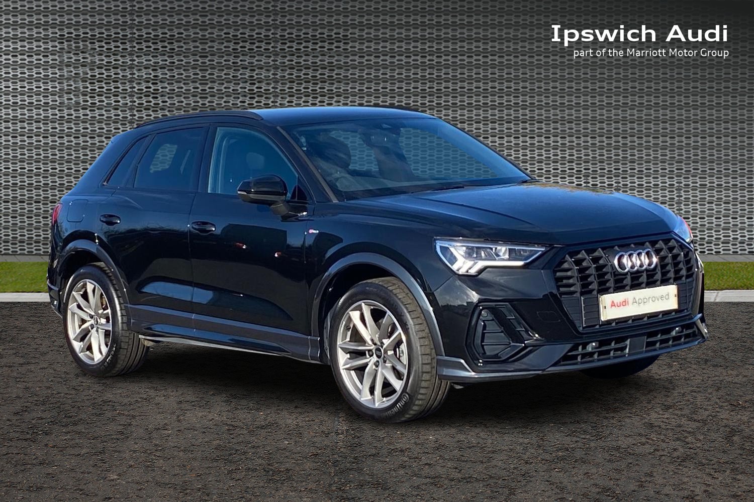 Main listing image - Audi Q3