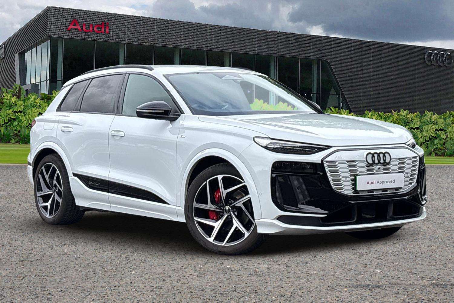 Main listing image - Audi Q6 e-tron