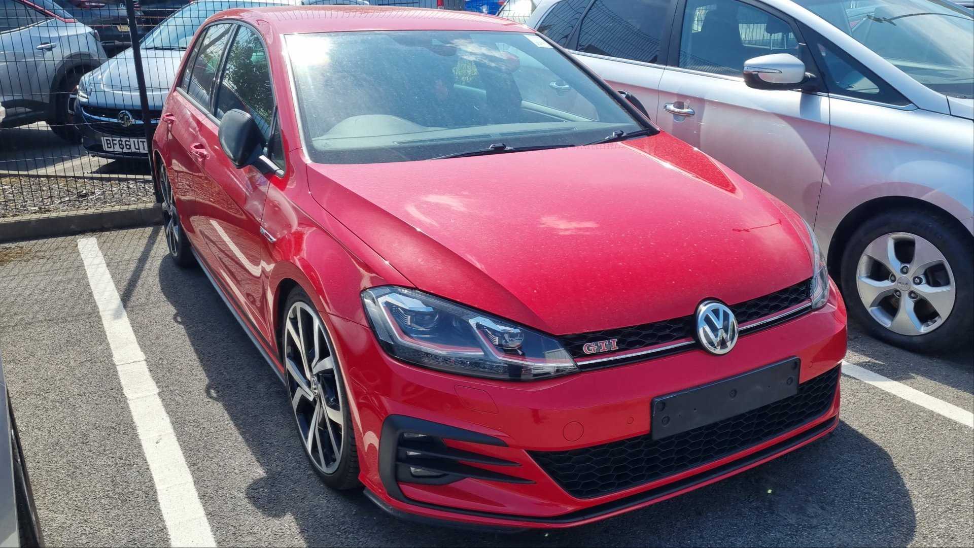 Main listing image - Volkswagen Golf GTI