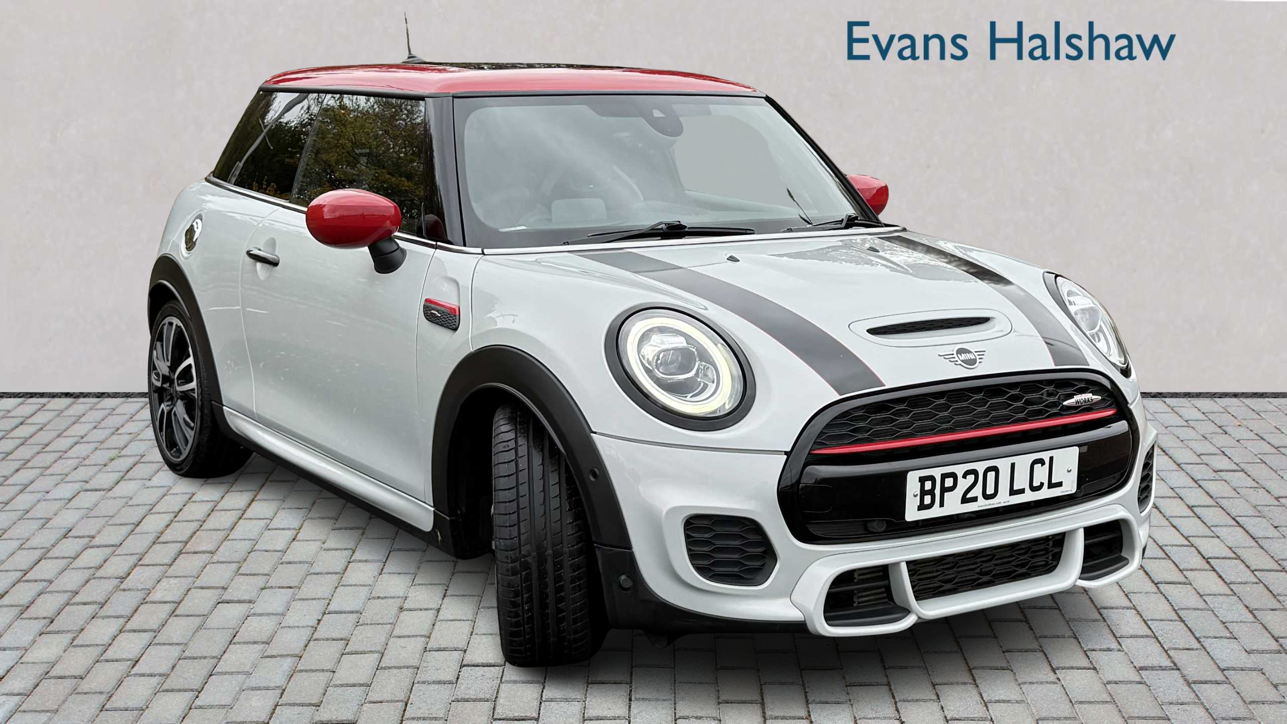 Main listing image - MINI Hatchback