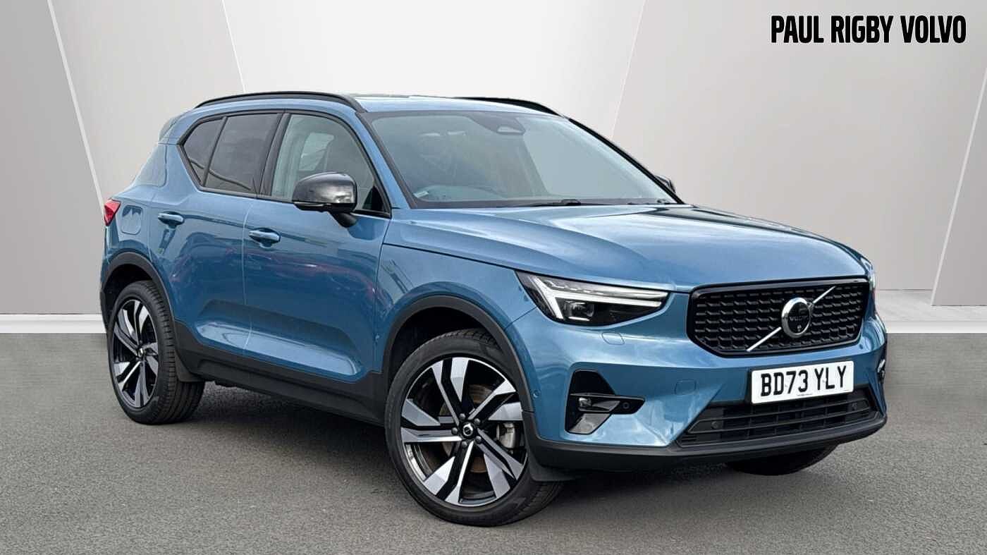 Main listing image - Volvo XC40