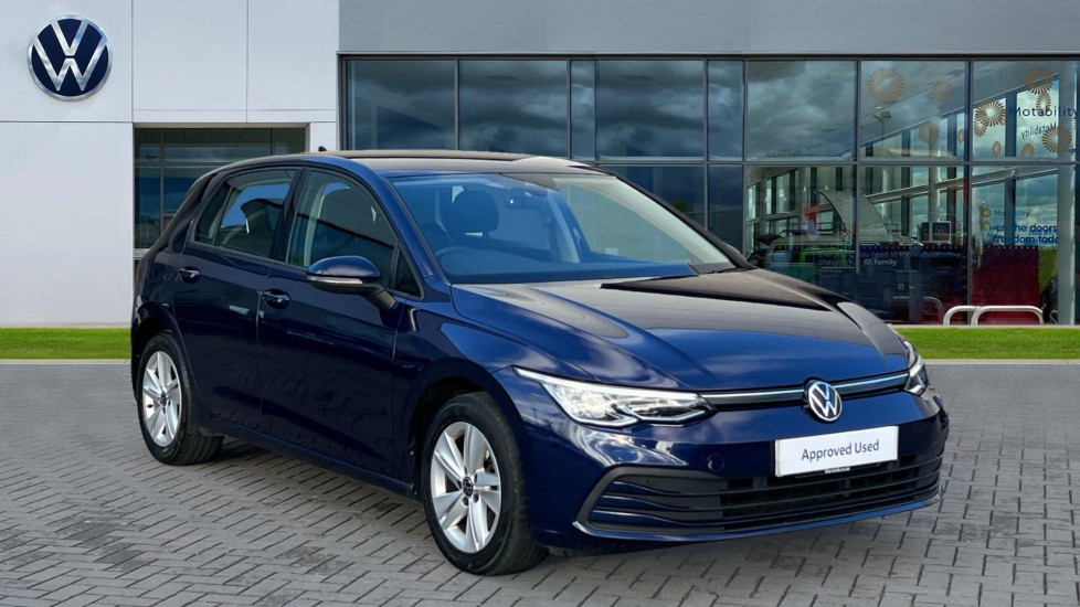 Main listing image - Volkswagen Golf