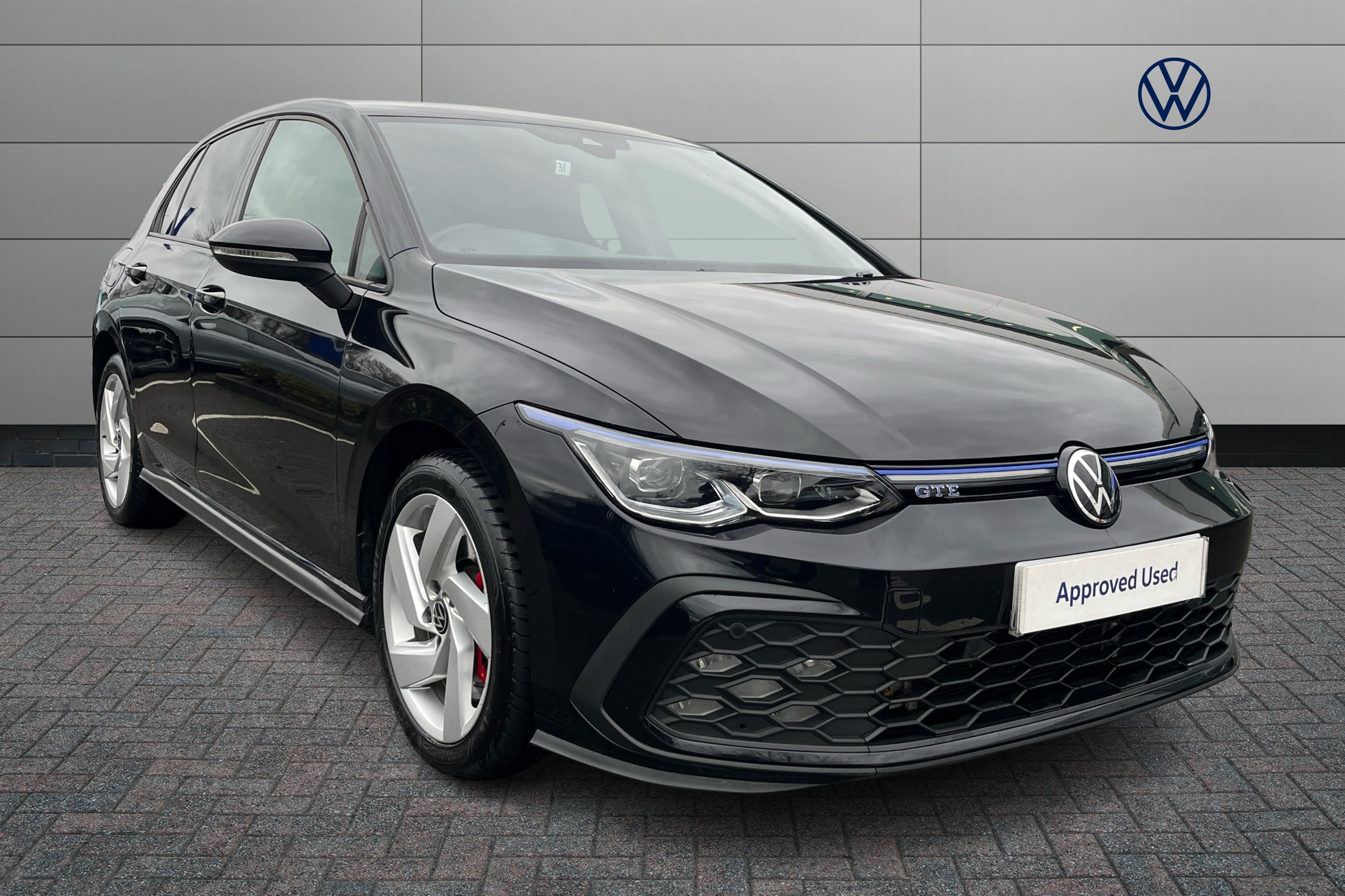 Main listing image - Volkswagen Golf GTE