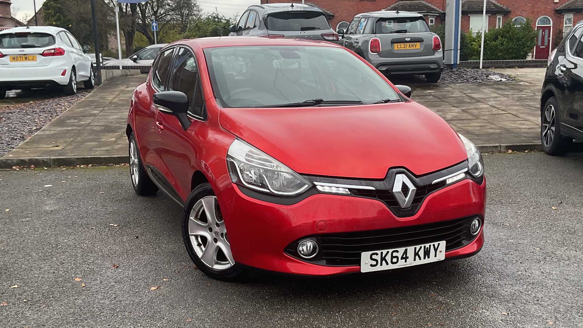 Main listing image - Renault Clio