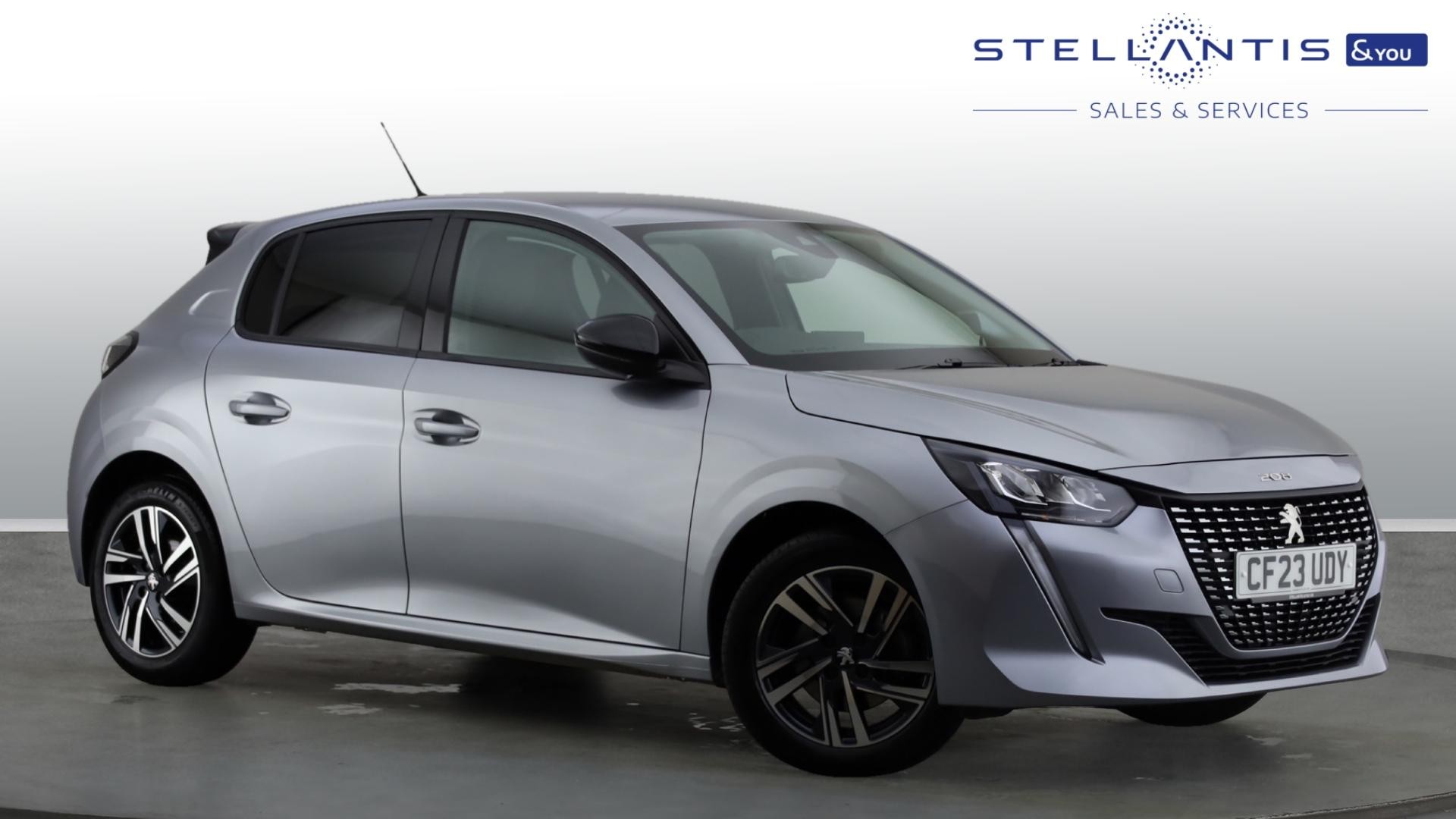 Main listing image - Peugeot 208