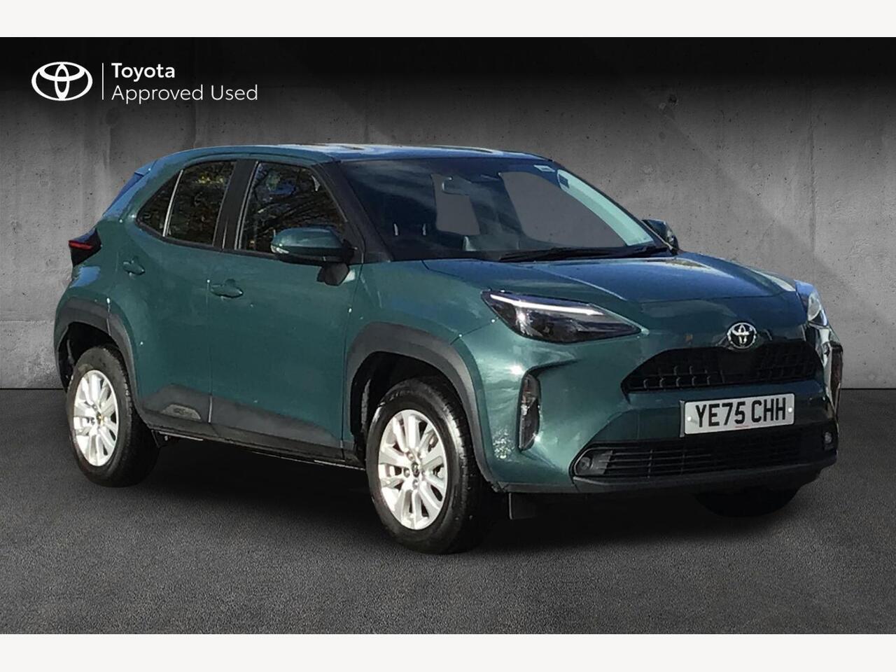 Main listing image - Toyota Yaris Cross