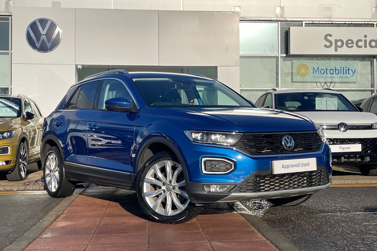 Main listing image - Volkswagen T-Roc