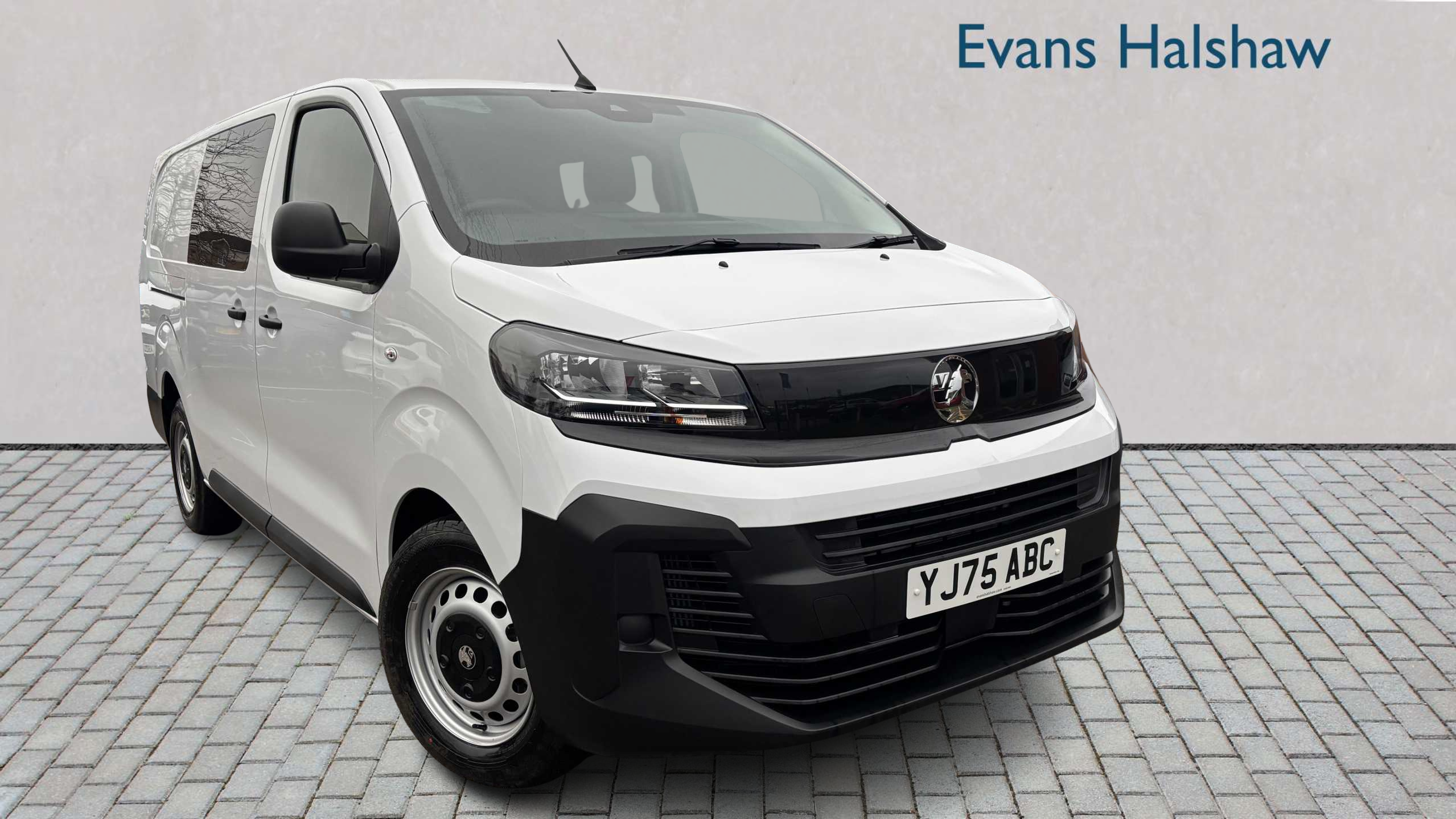 Main listing image - Vauxhall Vivaro
