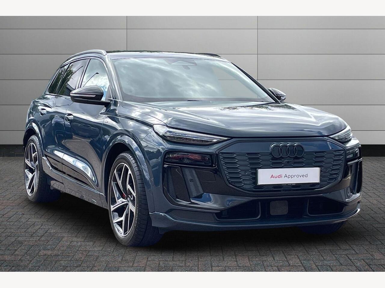 Main listing image - Audi Q6 e-tron