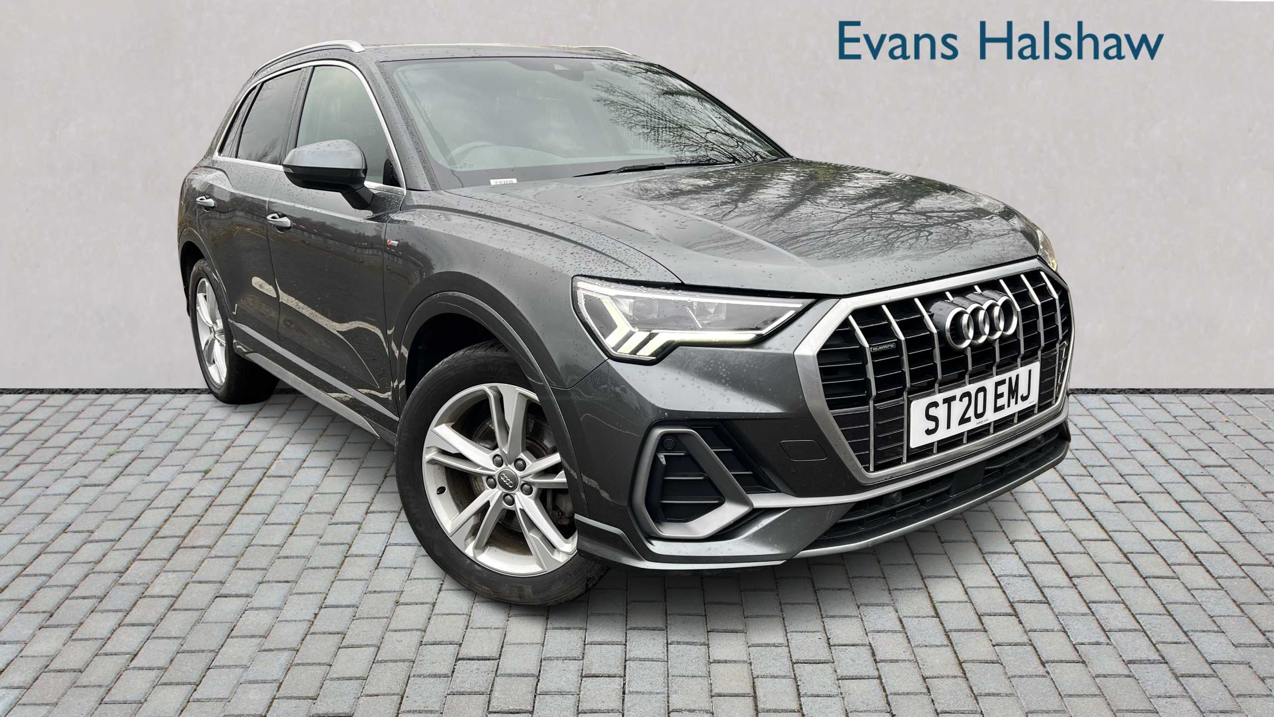 Main listing image - Audi Q3