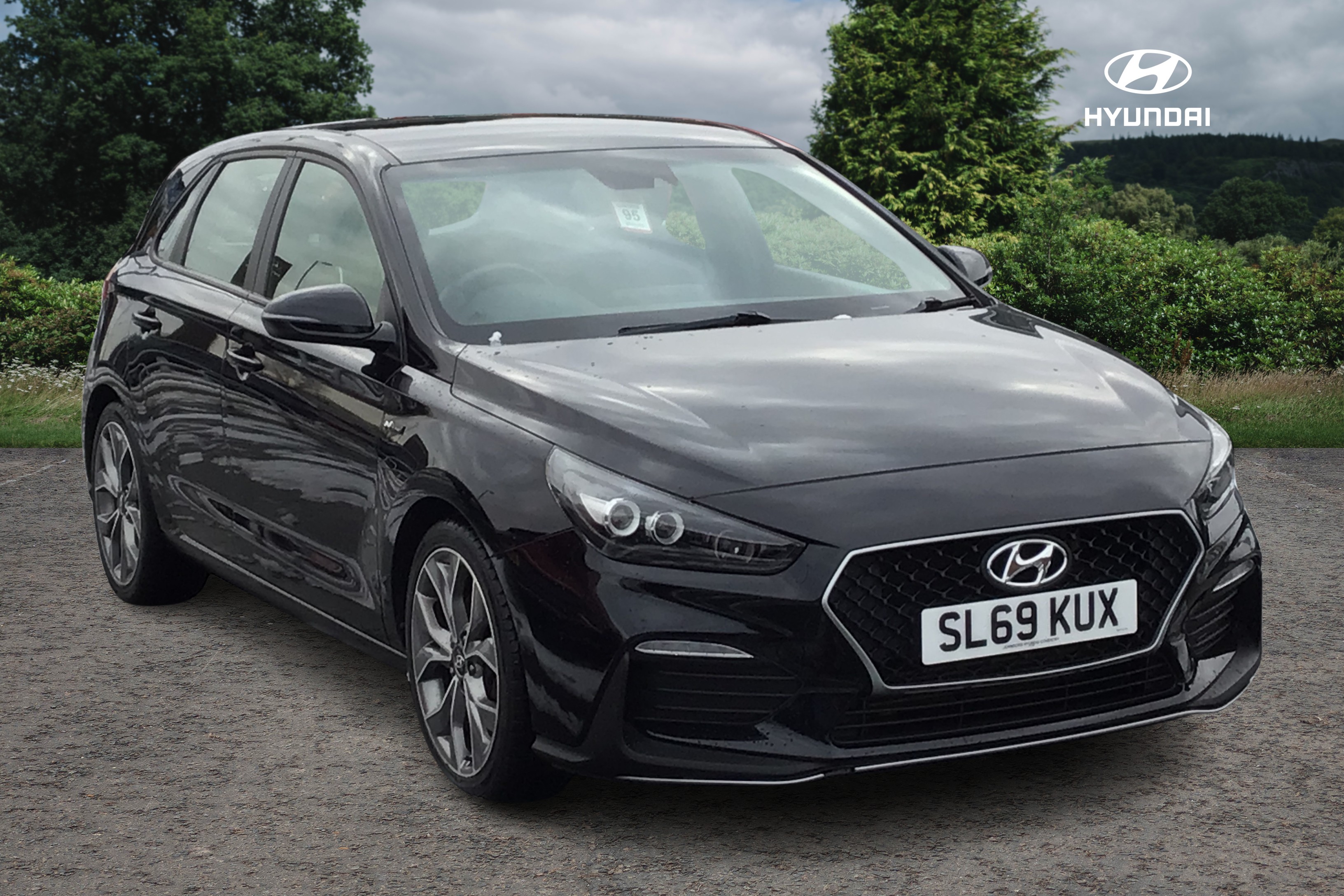 Main listing image - Hyundai i30